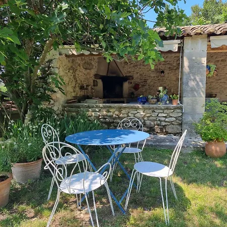 La Cassine, Des Lucioles En Provence Гостевой дом 3*